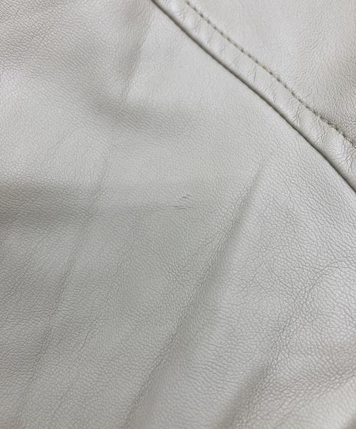 TODAYFUL（トゥデイフル）TODAYFUL (トゥデイフル) エコレザーシャツジャケット ベージュ サイズ:Freeの古着・服飾アイテム