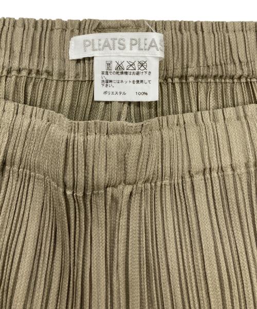 PLEATS PLEASE（プリーツプリーズ）PLEATS PLEASE (プリーツプリーズ) フラップポケットデザインプリーツパンツ ブラウン サイズ:SIZE 2の古着・服飾アイテム