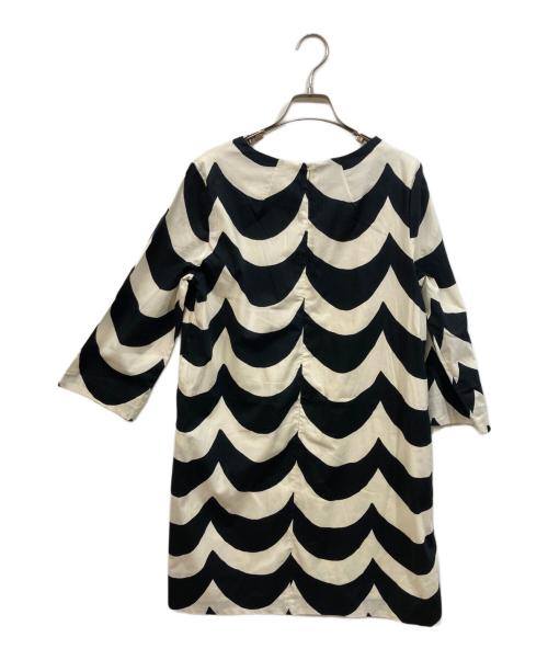 marimekko（マリメッコ）marimekko (マリメッコ) ワンピース ホワイト×ブラック サイズ:	SIZE 40の古着・服飾アイテム