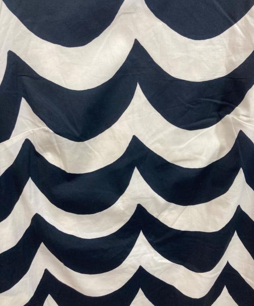 marimekko（マリメッコ）marimekko (マリメッコ) ワンピース ホワイト×ブラック サイズ:	SIZE 40の古着・服飾アイテム
