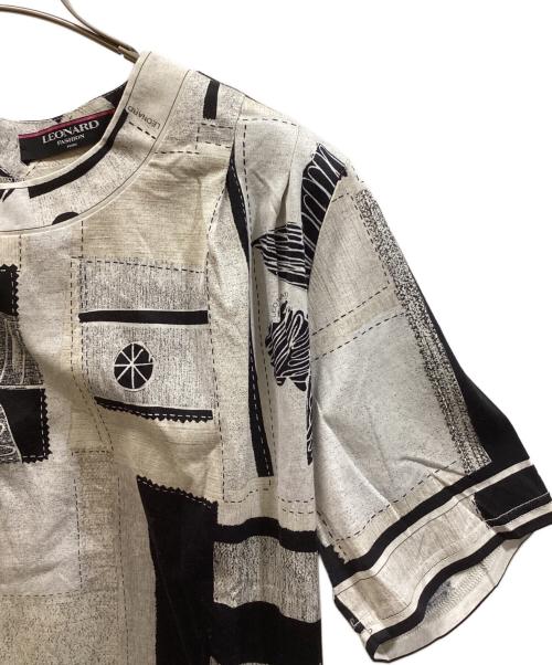 LEONARD（レオナール）LEONARD (レオナール) 総柄カットソー ホワイト サイズ:LLの古着・服飾アイテム