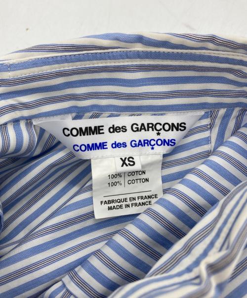 COMME des GARCONS COMME des GARCONS（コムデギャルソン コムデギャルソン）COMME des GARCONS COMME des GARCONS (コムデギャルソン コムデギャルソン) ストライプブラウス スカイブルー サイズ:XSの古着・服飾アイテム