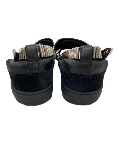 TOGA PULLA（トーガ プルラ）TOGA PULLA (トーガ プルラ) METAL SNEAKER SANDALS ブラック サイズ:SIZE 40の古着・服飾アイテム