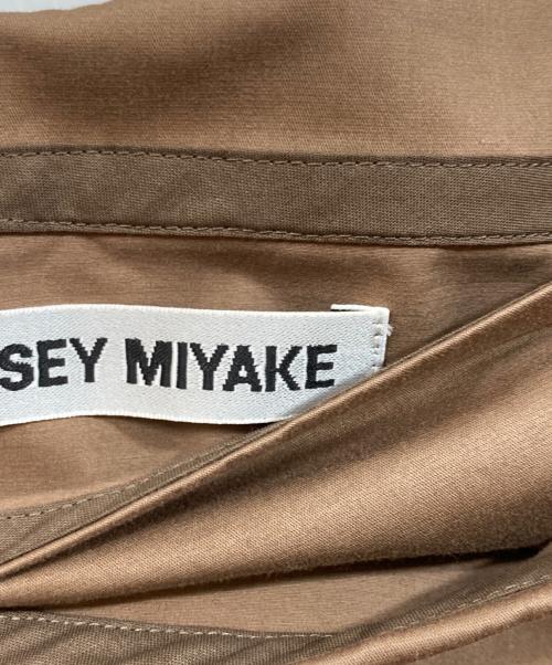 ISSEY MIYAKE（イッセイミヤケ）ISSEY MIYAKE (イッセイミヤケ) 巻きスカート ベージュ サイズ:SIZE 3の古着・服飾アイテム