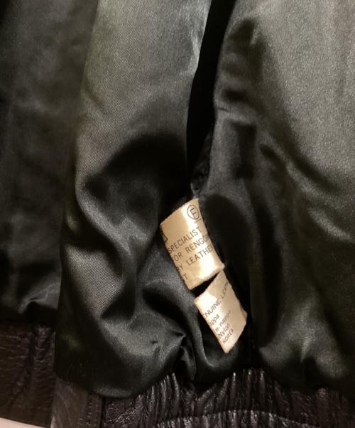 VALENTINO UOMO（ヴァレンティノ ウモ）VALENTINO UOMO (ヴァレンティノ ウモ) レザーブルゾン レッド×ブラック サイズ:	SIZE 44の古着・服飾アイテム