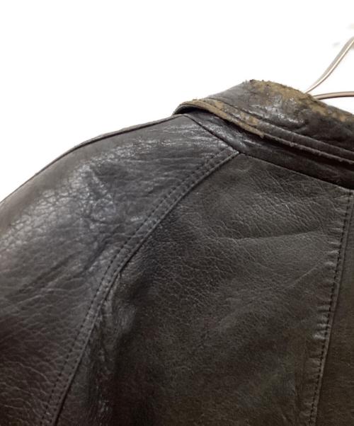 VALENTINO UOMO（ヴァレンティノ ウモ）VALENTINO UOMO (ヴァレンティノ ウモ) レザーブルゾン レッド×ブラック サイズ:	SIZE 44の古着・服飾アイテム