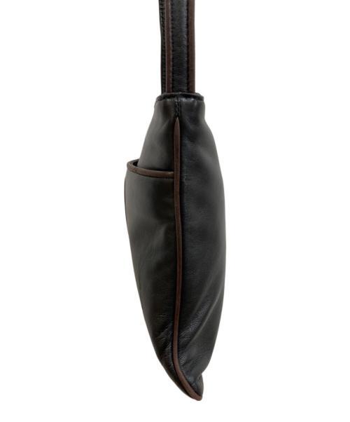 LOEWE（ロエベ）LOEWE (ロエベ) レザーポシェットバッグ ブラックの古着・服飾アイテム