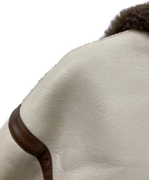 MURUA（ムルーア）MURUA (ムルーア) ルーズフェイクムートン ベージュ サイズ:SIZE Mの古着・服飾アイテム