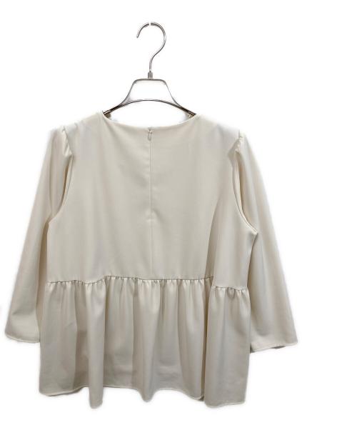 TIARA（ティアラ）TIARA (ティアラ) ペプラムブラウス ベージュ サイズ:サイズ表記なしの古着・服飾アイテム