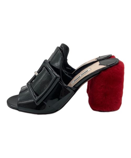 MIU MIU（ミュウミュウ）MIU MIU (ミュウミュウ) キャンキーヒールエナメルミュール ブラック サイズ:SIZE 34の古着・服飾アイテム