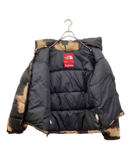 SUPREME（シュプリーム）SUPREME (シュプリーム) THE NORTH FACE (ザ ノース フェイス) Bleached Denim Print Nuptse Jacket ブラック×ベージュ サイズ:SIZE Sの古着・服飾アイテム