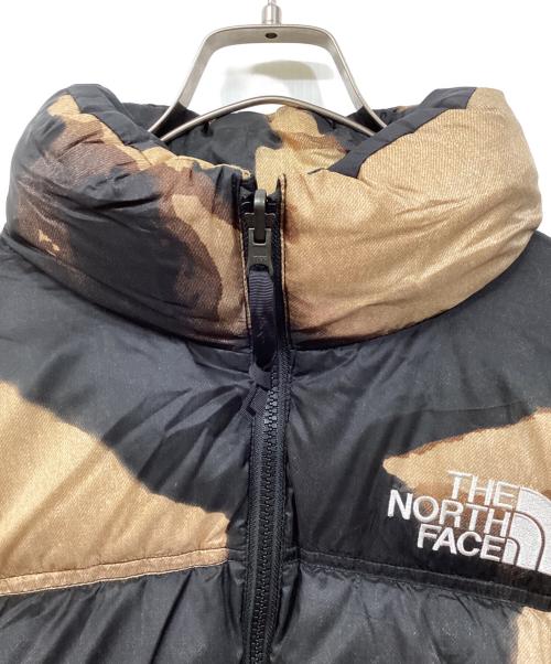 SUPREME（シュプリーム）SUPREME (シュプリーム) THE NORTH FACE (ザ ノース フェイス) Bleached Denim Print Nuptse Jacket ブラック×ベージュ サイズ:SIZE Sの古着・服飾アイテム