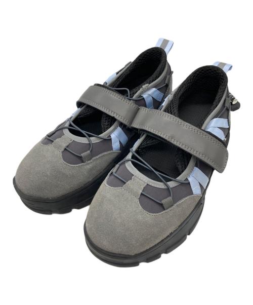 Rockfish Weatherwear（ロックフィッシュウェザーウェア）ROCKFISH WEATHERWEAR (ロックフィッシュウェザーウェア) BRYN VELCRO SNEAKERS グレー サイズ:SIZE UK4.5の古着・服飾アイテム