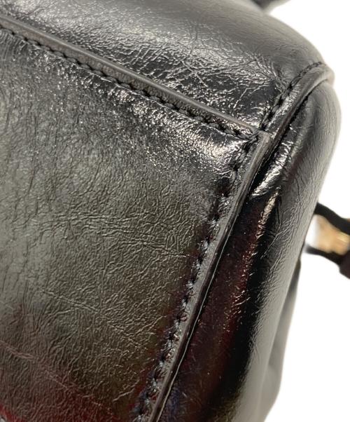 CHARLES & KEITH（チャールズアンドキース）CHARLES & KEITH (チャールズアンドキース) ブリットン スエードルーシュドイロンゲイトショルダーバッグ ブラックの古着・服飾アイテム