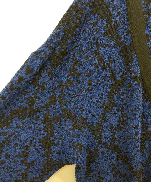 MAISON SPECIAL（メゾンスペシャル）MAISON SPECIAL (メゾンスペシャル) Damask Jacquard Prime-Over V-Neck Knit Cardigan ブルー サイズ:	SIZE 02の古着・服飾アイテム