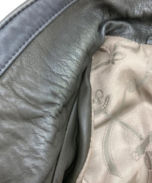 USED（ユーズド）USED (ユーズド) レザーコート カーキ サイズ:Freeの古着・服飾アイテム