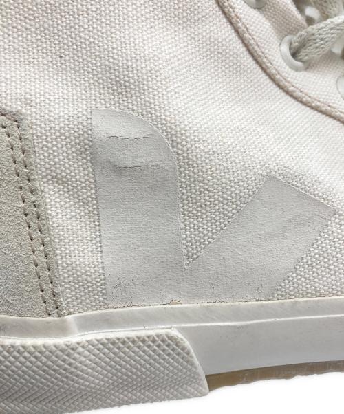VEJA（ヴェジャ）VEJA (ヴェジャ) LEMAIRE (ルメール) ハイカットスニーカー アイボリー サイズ:25の古着・服飾アイテム
