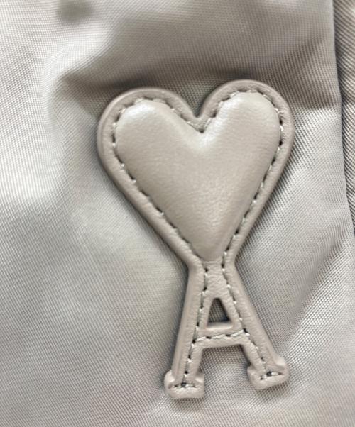 AMI PARIS（アミ パリス）AMI PARIS (アミ パリス) ナイロンショルダーバッグ ブラウンの古着・服飾アイテム