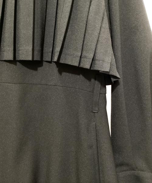 UNITED TOKYO（ユナイテッドトーキョー）UNITED TOKYO (ユナイテッドトーキョー) アシンメトリープリーツワンピース ブラック サイズ:SIZE 0の古着・服飾アイテム