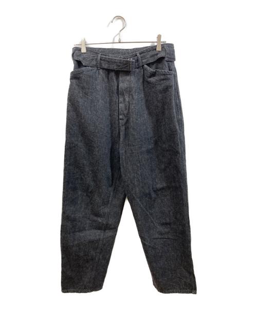 COMOLI（コモリ）COMOLI (コモリ) デニム ベルテッドパンツ ブラック サイズ:SIZE 2の古着・服飾アイテム