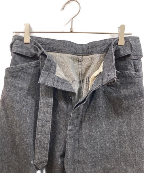 COMOLI（コモリ）COMOLI (コモリ) デニム ベルテッドパンツ ブラック サイズ:SIZE 2の古着・服飾アイテム