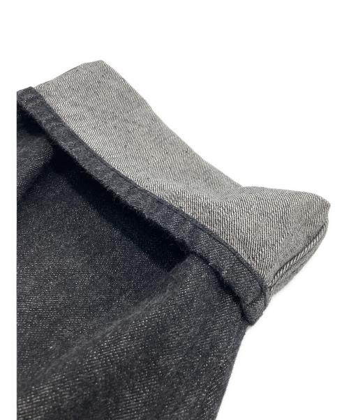 COMOLI（コモリ）COMOLI (コモリ) デニム ベルテッドパンツ ブラック サイズ:SIZE 2の古着・服飾アイテム