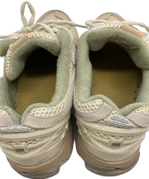 NEW BALANCE（ニューバランス）NEW BALANCE (ニューバランス) AURALEE (オーラリー) スニーカー ベージュ サイズ:	SIZE 26.5cmの古着・服飾アイテム