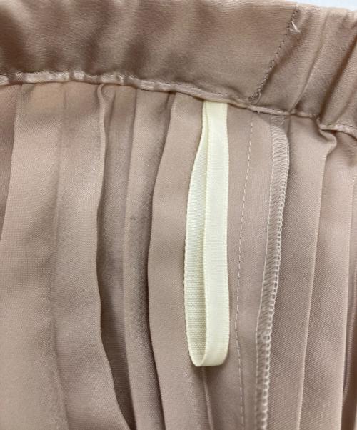 23区（ニジュウサンク）23区 (ニジュウサンク) レザーライク プリーツスカート ベージュ サイズ:	SIZE 50の古着・服飾アイテム
