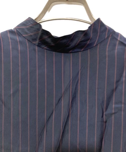 TOGA（トーガ）TOGA (トーガ) Cupra stripe dress ネイビー サイズ:SIZE Mの古着・服飾アイテム