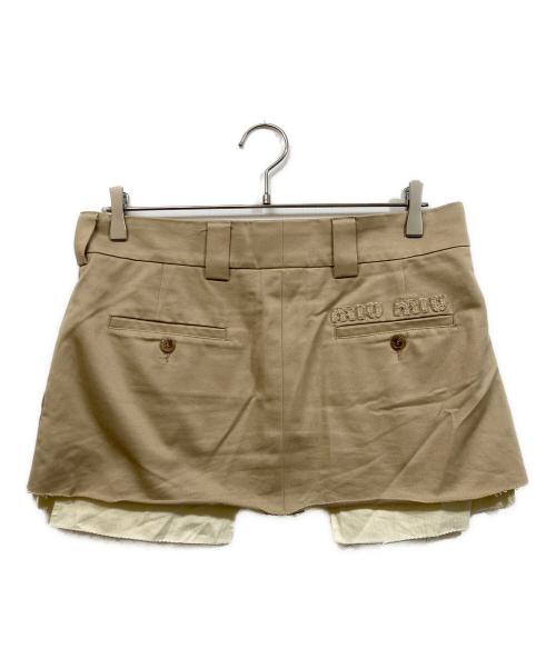 MIU MIU（ミュウミュウ）MIU MIU (ミュウミュウ) Mini Skirt with Belt Loops and Zip Pocket ベージュ サイズ:40の古着・服飾アイテム