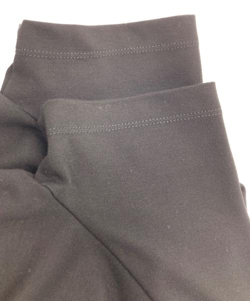 RED VALENTINO（レッドヴァレンティノ）RED VALENTINO (レッドヴァレンティノ) ワンピース ブラック サイズ:SIZE XSの古着・服飾アイテム