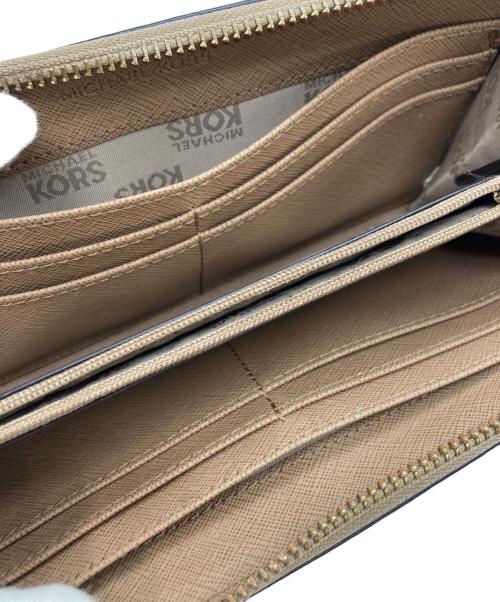 MICHAEL KORS（マイケルコース）MICHAEL KORS (マイケルコース) 財布 ベージュの古着・服飾アイテム