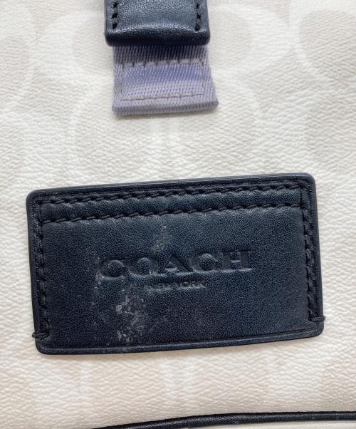 COACH（コーチ）COACH (コーチ) トラックパック シグネチャー ホワイトの古着・服飾アイテム