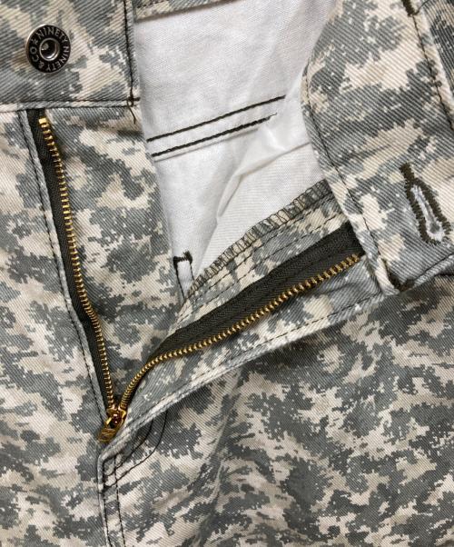 9090（9090）9090 (9090) デジタルカモパンツ グレー サイズ:SIZE Mの古着・服飾アイテム