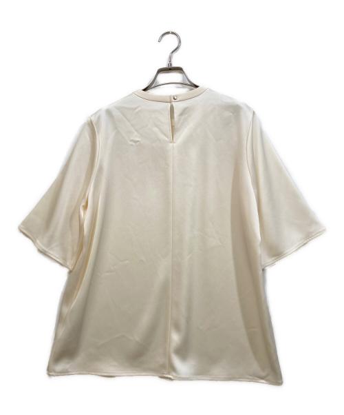 THE CLASSE（ザ・クラス）THE CLASSE (ザ・クラス) ダブルサテン・ハーフスリーブブラウス ベージュ サイズ:9の古着・服飾アイテム