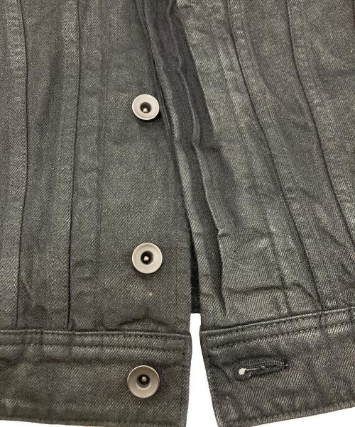 JULIUS（ユリウス）JULIUS (ユリウス) COATED 10oz DENIM JACKET ブラック サイズ:4の古着・服飾アイテム
