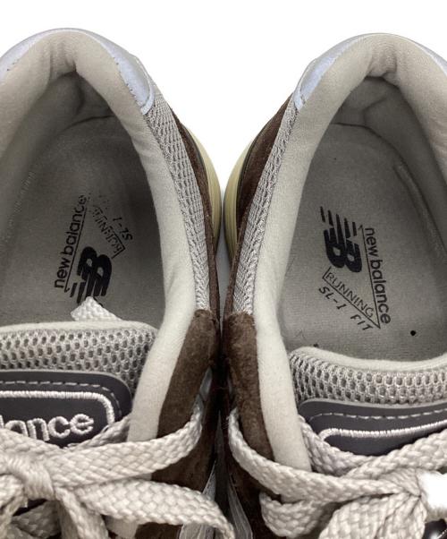 NEW BALANCE（ニューバランス）NEW BALANCE (ニューバランス) 991V2 スニーカー ブラウン サイズ:SIZE 8の古着・服飾アイテム