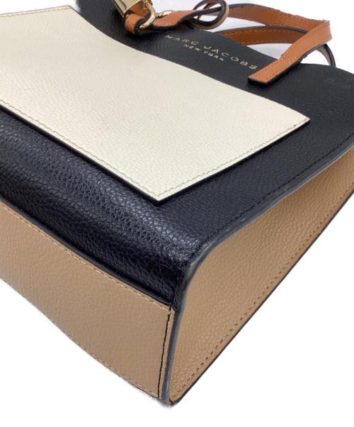 MARC JACOBS（マークジェイコブス）MARC JACOBS (マークジェイコブス) GRIND COLORBLOCK MINI TOTE BAG ブラウンの古着・服飾アイテム