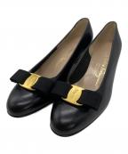 Salvatore Ferragamoサルヴァトーレ フェラガモ）の古着「リボンパンプス」｜ブラック