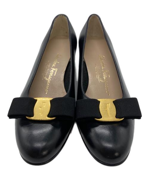 Salvatore Ferragamo（サルヴァトーレ フェラガモ）Salvatore Ferragamo (サルヴァトーレ フェラガモ) リボンパンプス ブラック サイズ:6 1/2の古着・服飾アイテム