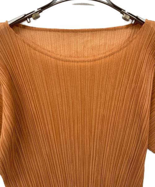 ISSEY MIYAKE（イッセイミヤケ）ISSEY MIYAKE (イッセイミヤケ) プリーツカットソー オレンジ サイズ:	SIZE Lの古着・服飾アイテム