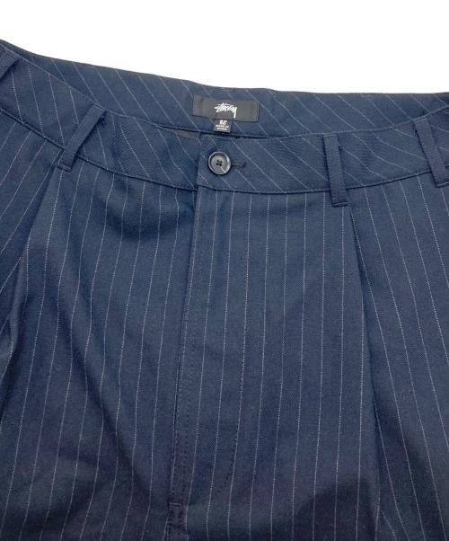 stussy（ステューシー）stussy (ステューシー) VOLUME PLEATED SHORT STRIPE ブラック サイズ:32の古着・服飾アイテム