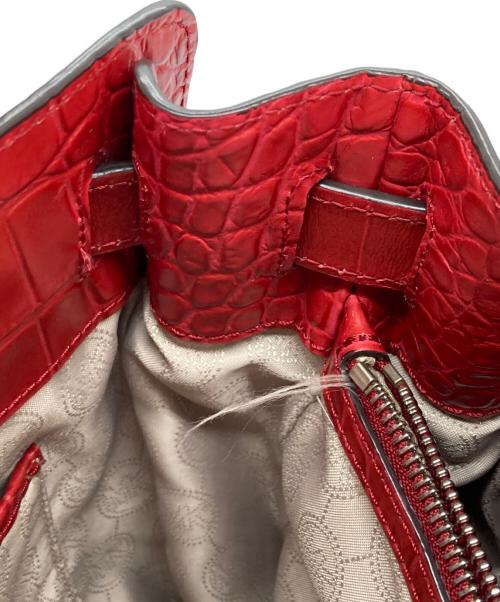 MICHAEL KORS（マイケルコース）MICHAEL KORS (マイケルコース) ラージ NS アッシュグレー エンボス加工 レザー ディロン トート レッドの古着・服飾アイテム