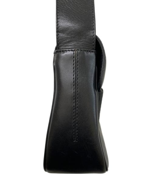 Salvatore Ferragamo（サルヴァトーレ フェラガモ）Salvatore Ferragamo (サルヴァトーレ フェラガモ) ヴァラリボンショルダーバッグ ブラックの古着・服飾アイテム