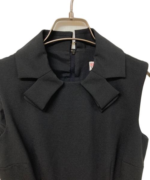 RED VALENTINO（レッドヴァレンティノ）RED VALENTINO (レッドヴァレンティノ) ノースリーブワンピース ブラック サイズ:SIZE 38の古着・服飾アイテム