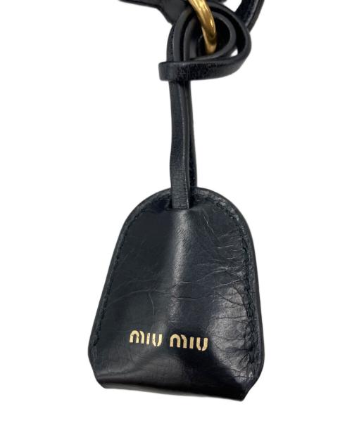 MIU MIU（ミュウミュウ）MIU MIU (ミュウミュウ) マテラッセワンショルダーバッグ ブラックの古着・服飾アイテム