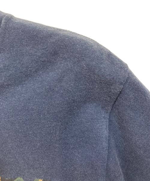 stussy（ステューシー）stussy (ステューシー) カモ柄ロゴプリントＴシャツ ネイビー サイズ:SIZE Sの古着・服飾アイテム