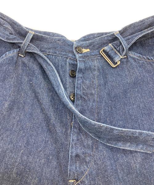 COMOLI（コモリ）COMOLI (コモリ) デニム ベルテッドパンツ インディゴ サイズ:3の古着・服飾アイテム