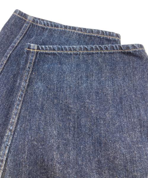 COMOLI（コモリ）COMOLI (コモリ) デニム ベルテッドパンツ インディゴ サイズ:3の古着・服飾アイテム