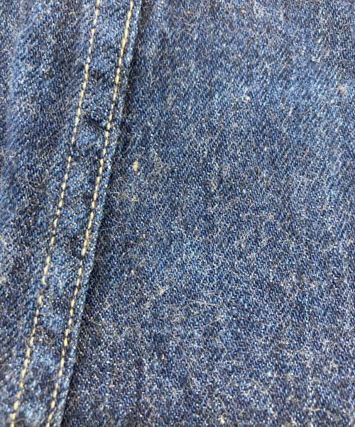 COMOLI（コモリ）COMOLI (コモリ) デニム ベルテッドパンツ インディゴ サイズ:3の古着・服飾アイテム